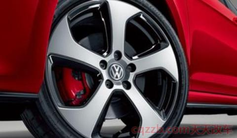 踩刹车有咯噔异响(刹车片多长时间更换一次) 第3张