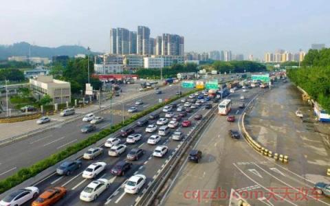 变道时可以停车等待吗(如何判断可以变更车道)  第3张