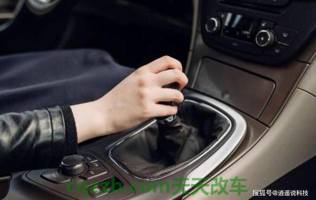 了解：手动挡起步换挡顿挫怎么办 手动挡起步上坡正确方法  第2张
