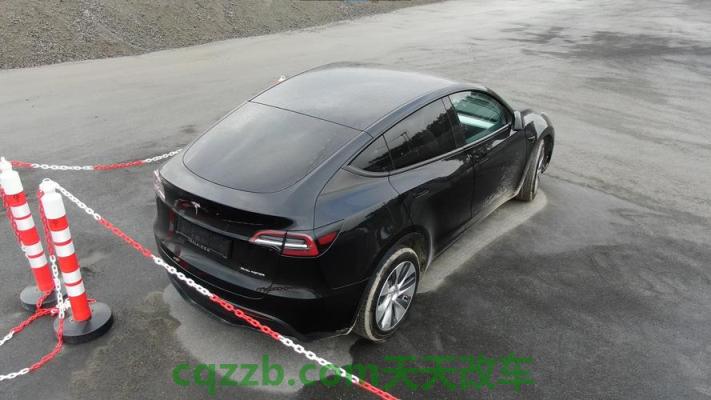 车问答：特斯拉的柏林超级工厂的建设陷入停顿 特斯拉的Y型车性能经过性能升级审查这是BloodyFast