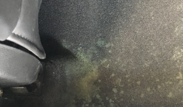 车顶漏水怎么回事(如何避免天窗漏水)  第3张