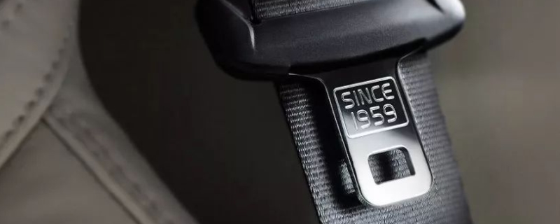 开车没系安全带扣几分(驾驶车辆为什么要系安全带)