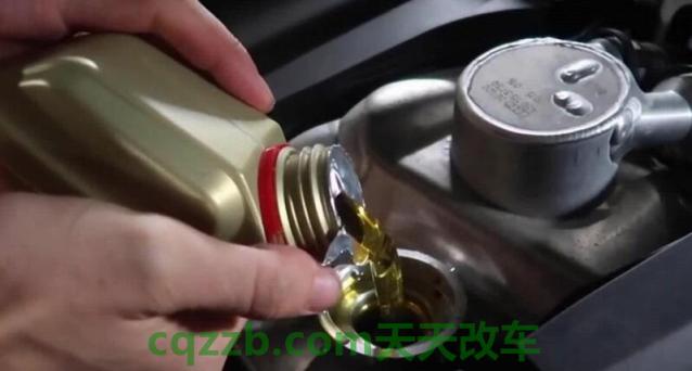看机油尺冷车还是热车(冷车和热车机油尺偏差)  第3张