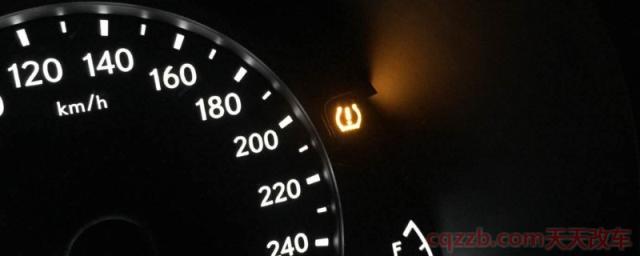 雷克萨斯仪表盘黄灯感叹号(雷克萨斯品牌的创立时间)