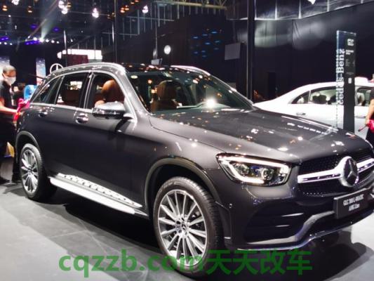 汽车有用：奔驰glc260和奔驰e300l哪个好 奔驰glc260和宝马X3尺寸长宽高为多少？  第2张