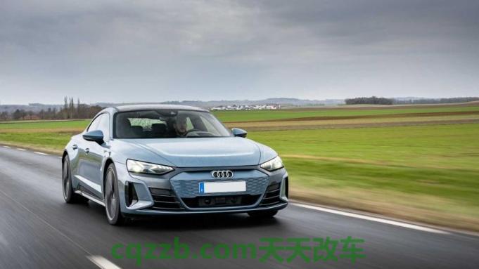 分享：2021年奥迪etron变得前所未有的便捷 2021年奥迪e-tronGT上市价值100000美元的EV投入生产
