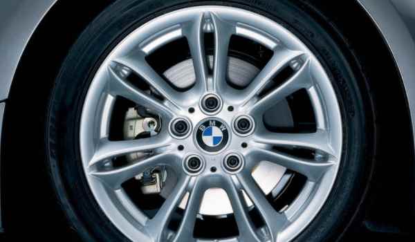 铝合金轮毂可以修复吗(车辆轮毂更换的注意事项)  第2张