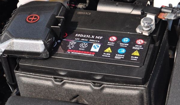 说道：汽车多久换电瓶(电瓶更换可以去哪里)  第3张