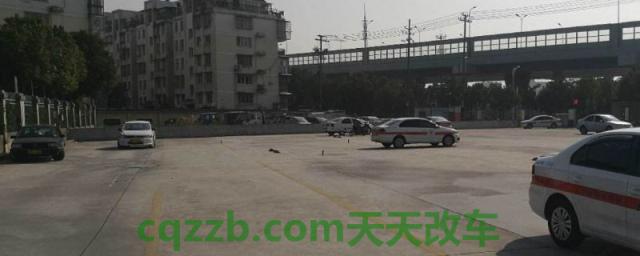 科目二离合器怎样定得稳(科目二离合器怎么判断半联动)