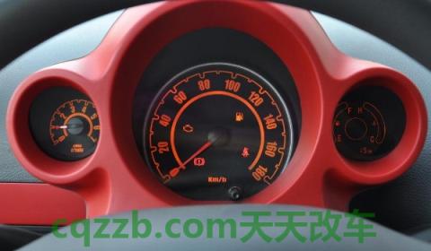 仪表盘上stop灯亮是什么意思(仪表盘出现红色的标识代表什么)  第2张