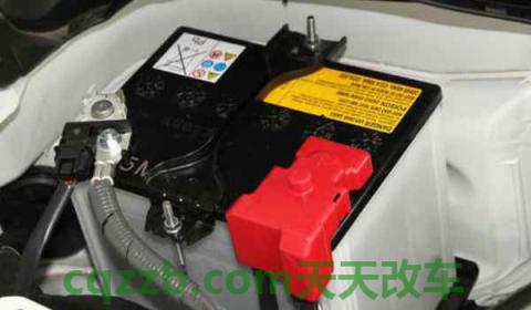 配汽车钥匙遥控器都需要什么(车辆更换电池需要注意什么)  第3张