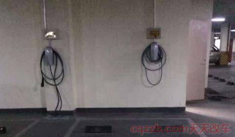 比亚迪充电桩故障灯和充电灯闪烁(比亚迪电动车必须要用充电桩吗)  第2张