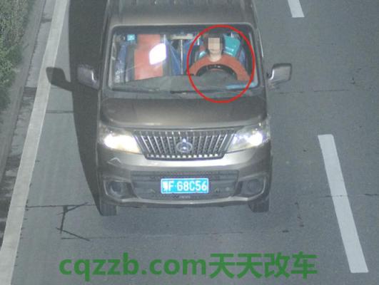 问答：电子眼能拍无证驾驶吗_交通问题