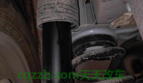 讲授：是不是天冷所有车减震都硬(车辆减震器如何判定损坏)  第2张