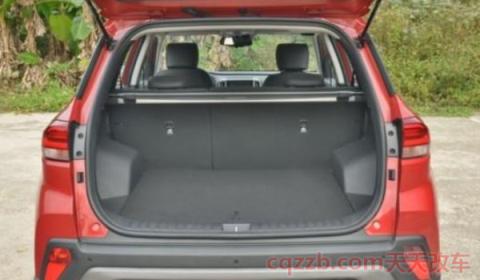 后备箱被撞是修还是换(更换车辆后备箱盖需要备案吗)  第3张