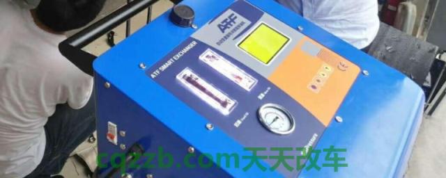 变数箱多少公里换油(变速箱润滑油可以去哪里更换)  第1张