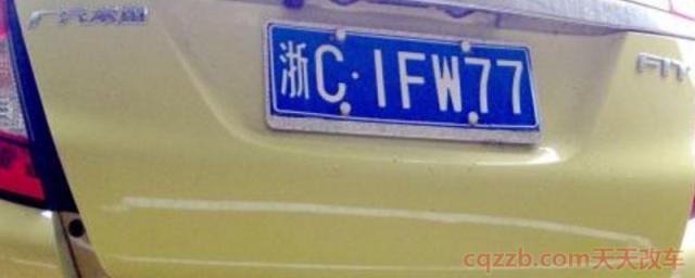 后备箱凹陷能吸出来吗(后备箱凹陷可以不修复吗)