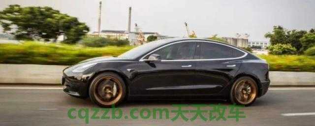 普及：特斯拉充电口在左边还是右边(特斯拉ModelY的车身尺寸数据是什么)  第1张