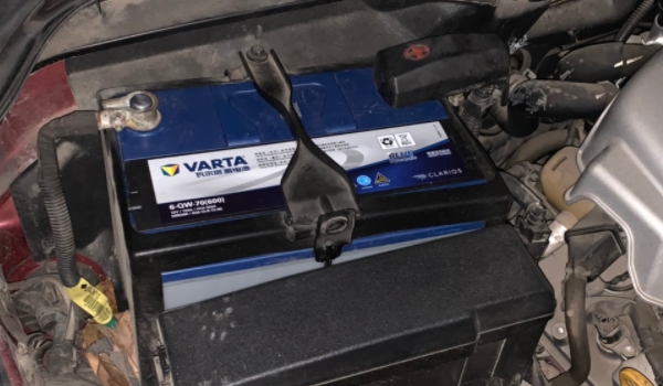 搭线后多久熄火合适(蓄电池可以使用多久)  第3张