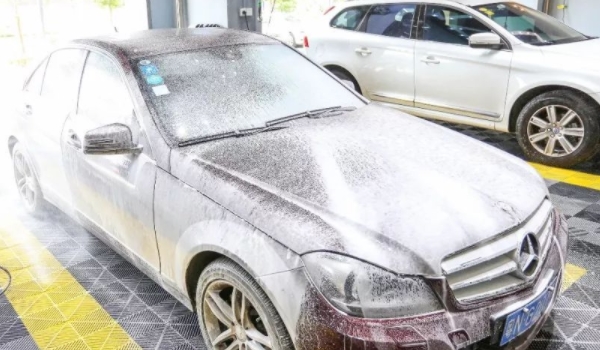 揭秘：洗车要多久(洗车多久进行一次)  第2张