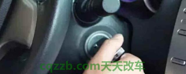 钥匙可以转动可是拔不出来怎么办(车辆点火时需要注意什么)