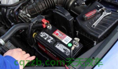 讲授：汽车电瓶多久更换(车辆电瓶更换可以去哪里)  第3张
