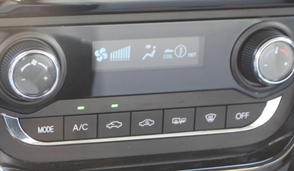 开空调百公里增加多少油耗(车辆打开空调需要注意什么)  第2张