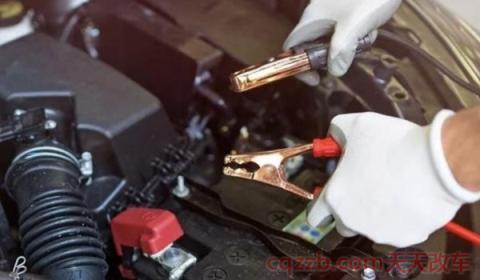 汽车停了一晚上电瓶突然没电(汽车电瓶没电需要更换吗) 第2张