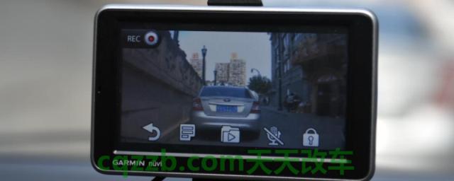 聊聊：车停了行车记录仪还记录吗(行车记录仪录制的视频当做证据需要注意什么)