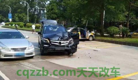 两车都是直行相撞是谁的责任(发生交通事故后应该怎么办)  第2张