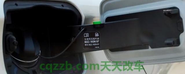 探讨一下：宝马x6油箱多少升(宝马X6的车身尺寸数据是什么)