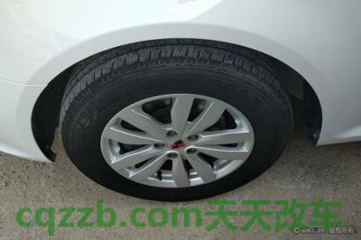 汽车分享：荣威350自动挡什么时候上市的 荣威350轮胎规格型号  第3张