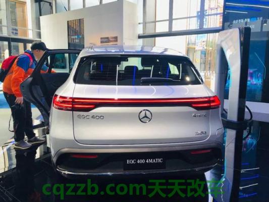 关于：没翅膀车标B是什么车 梅赛德斯 奔驰推出两款新型插电式混合动力SUV  第2张