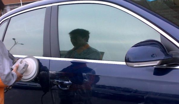 解密一下:几年的车适合抛光打蜡(如何保护好车辆的车漆) 第2张