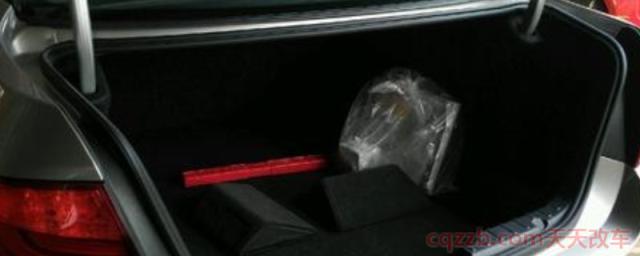 5系宝马后备箱紧急解锁(5系宝马的车辆尺寸是多少) 第1张