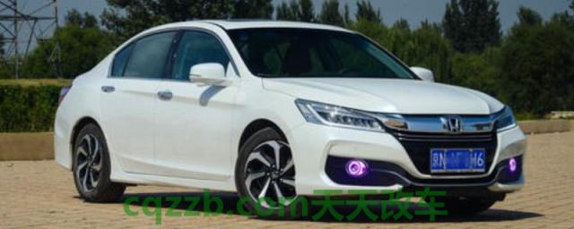 雅阁九代半日行灯亮一半(九代半雅阁是哪一款)