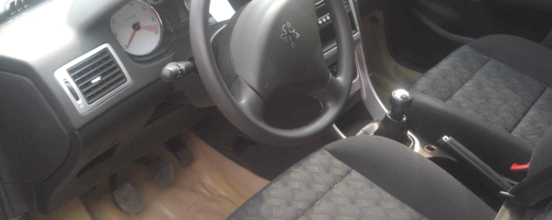 标志308诊断口在哪里(标志308的车身尺寸数据是什么)  第1张