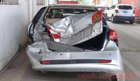 前车突然急刹车造成后车追尾谁责(车辆发生追尾怎么办) 第2张