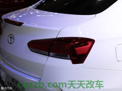 汽车有用：东南a5翼舞对比艾瑞泽ex 东南a5低配有雾灯吗  第3张