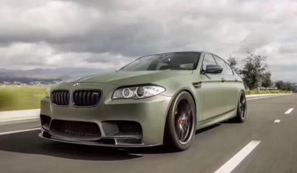 行李箱可以贴膜改色吗(如何保护车辆的车漆) 第2张