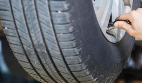 胎压210可以跑高速吗(车辆什么时候更换轮胎)  第2张