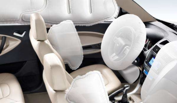 探讨：气囊弹出算大事故吗(安全气囊可以不安装吗)  第2张