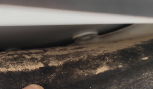 下雨没关车窗算泡水车吗(泡水车可以过户吗)  第3张