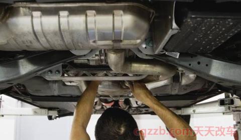 两万公里车子保养换什么(两万公里车子保养需要多少钱) 第3张