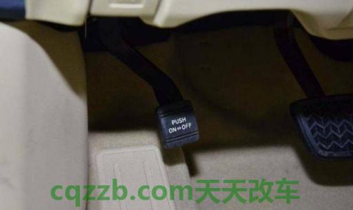 有用：紧急制动是脚刹还是手刹 进口奥迪a4跟国产有啥区别