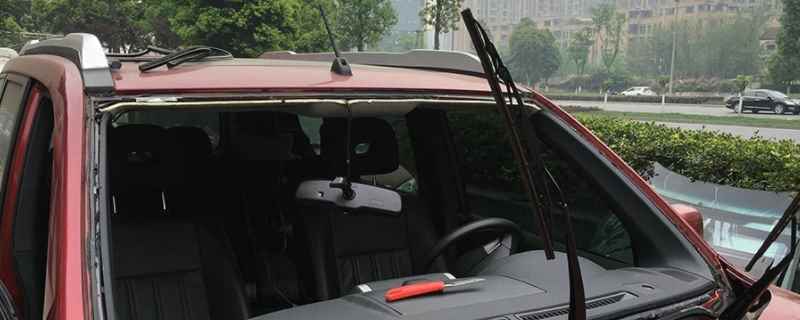 前挡漏水必须拆玻璃吗(车辆挡风玻璃更换有什么影响)