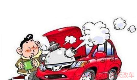 汽车开锅了防冻液喷出来了怎么办(防冻液不足可以加水吗)  第2张