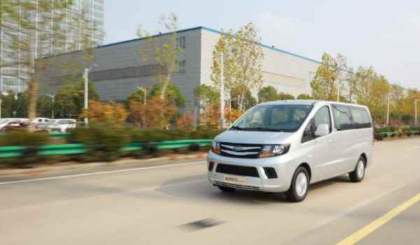 车身宽度包括后视镜吗(机动车辆的尺寸在哪里观看)  第2张