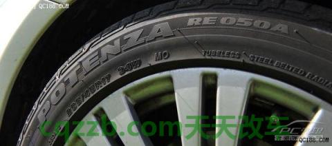 简单说说：2010款本田crv轮胎型号？ 2010款奔驰e300参数(2010款奔驰e300进口有几个型号)
