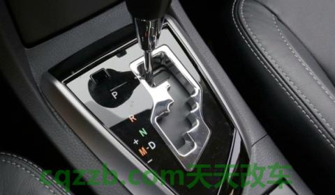 自动挡倒车要踩油门吗(自动挡车型好驾驶吗)  第3张